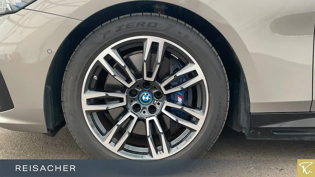 BMW i5 xDrive M60 - Thumbnail 3
