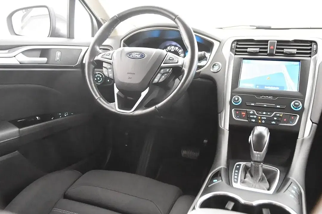 Ford Mondeo 2.0 Hybrid - Thumbnail 12
