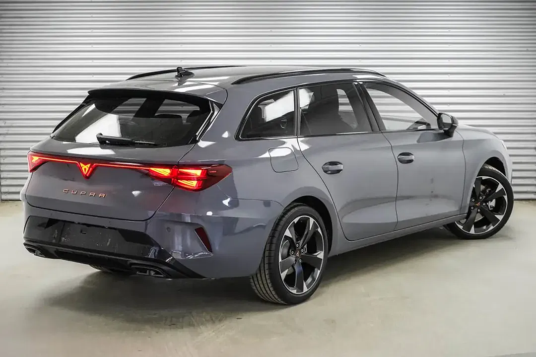CUPRA Leon 2.0 TSI DSG 4x4 - Thumbnail 3