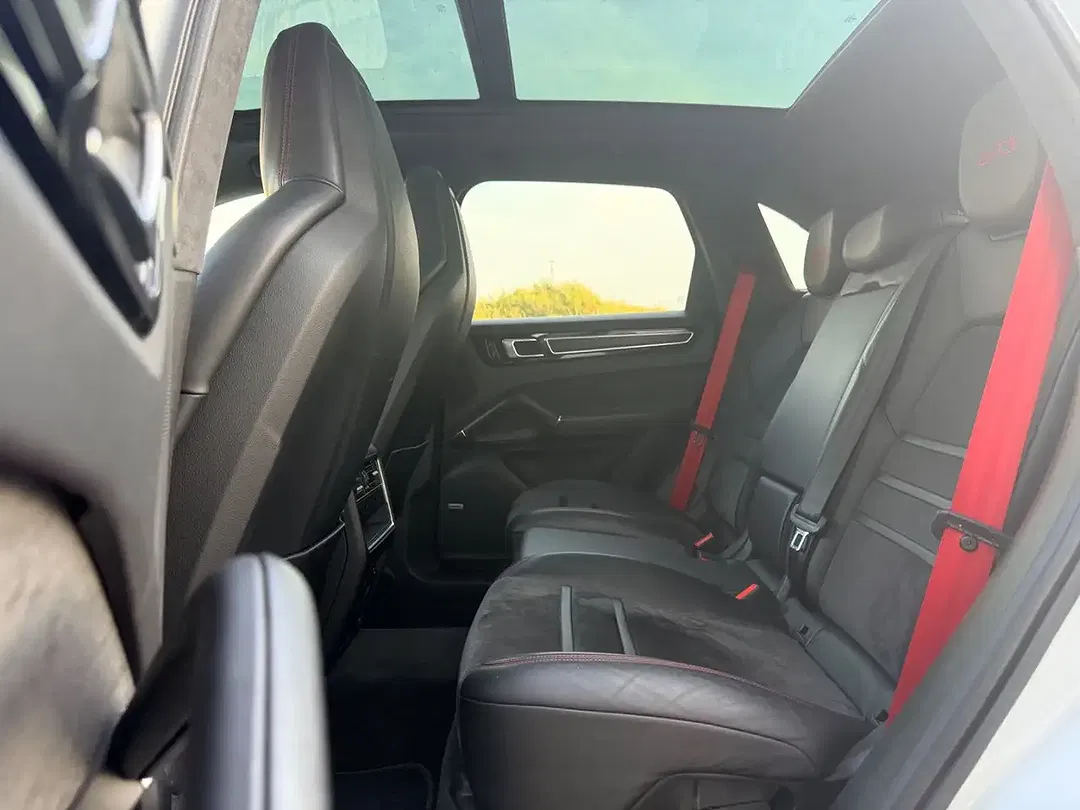 Porsche Cayenne GTS - Thumbnail 12