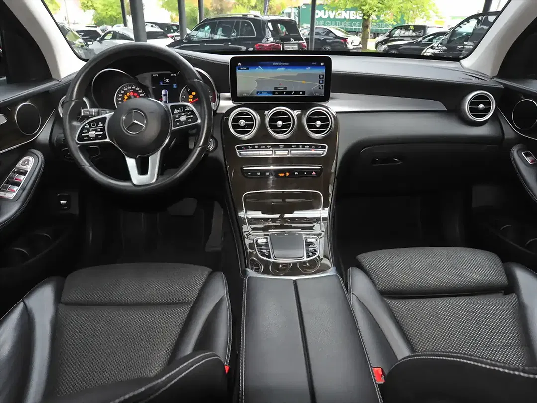 Mercedes-Benz GLC 300 4MATIC - Thumbnail 12