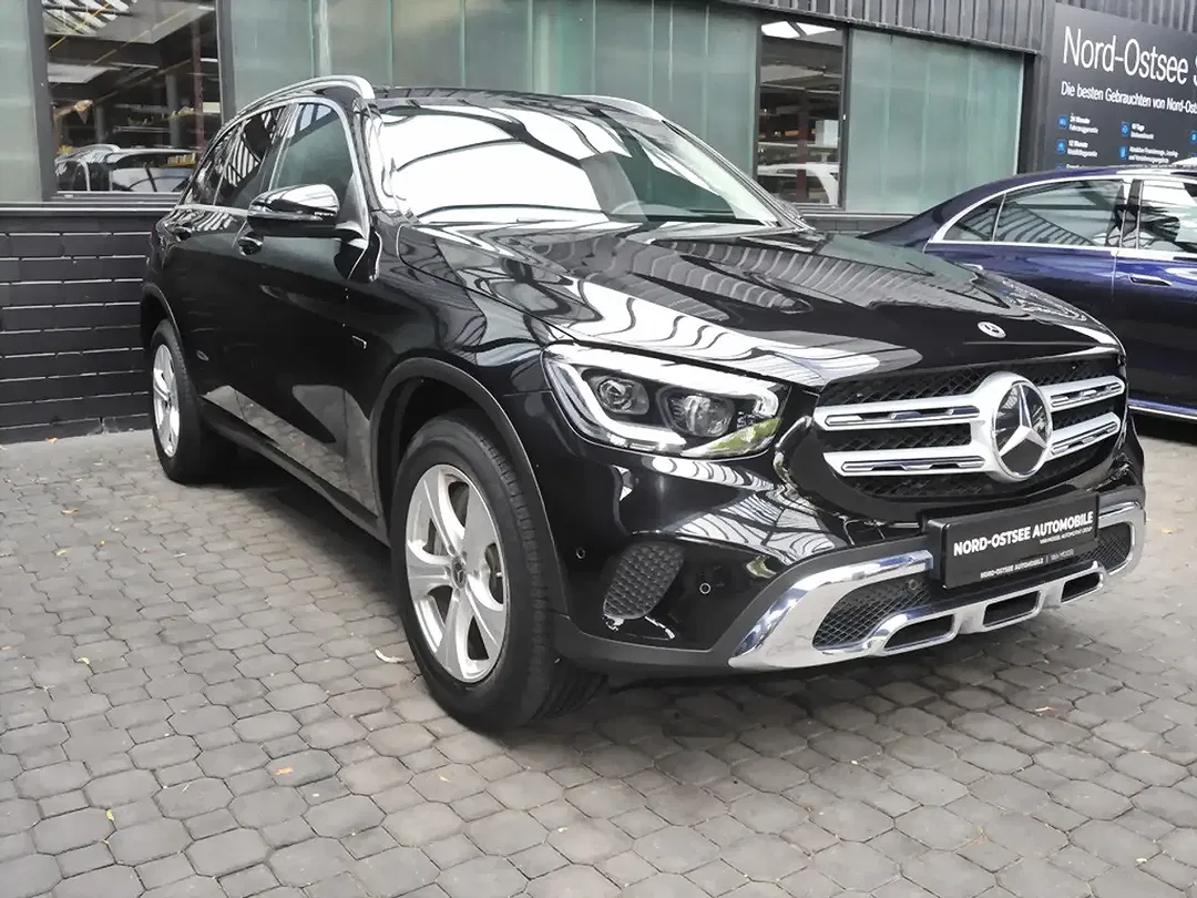 Mercedes-Benz GLC 300 4MATIC - Thumbnail 5