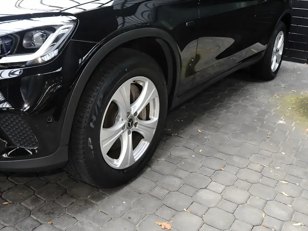 Mercedes-Benz GLC 300 4MATIC - Thumbnail 7