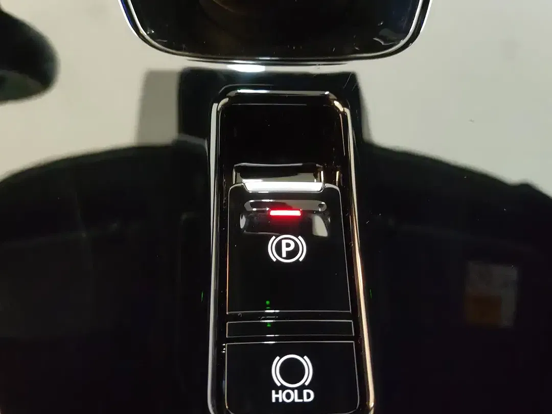 Toyota Urban Cruiser Lounge - Thumbnail 13