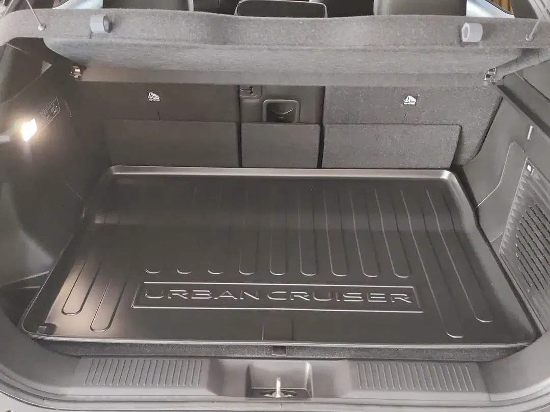 Toyota Urban Cruiser Lounge - Thumbnail 6