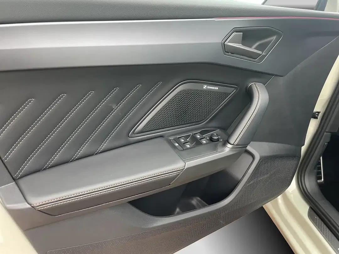 CUPRA Leon 1.5 eTSI DSG - Thumbnail 13