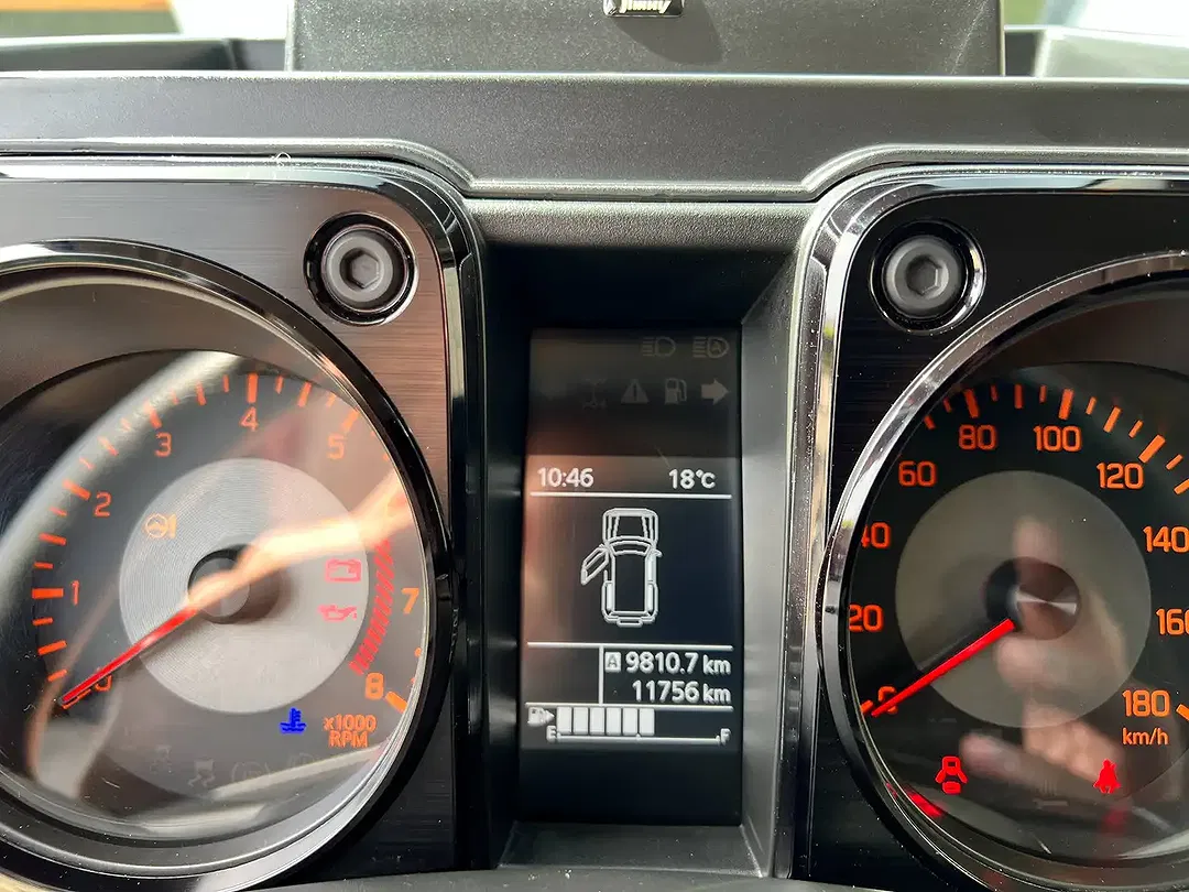 Suzuki Jimny 1.5 - foto 15