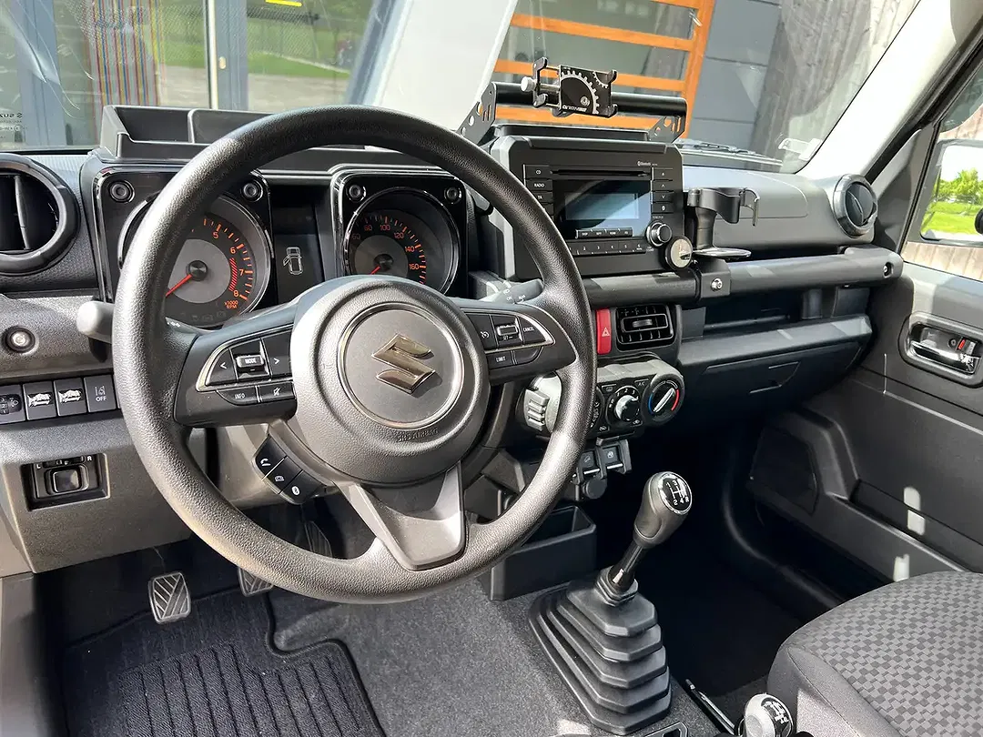Suzuki Jimny 1.5 - Thumbnail 8