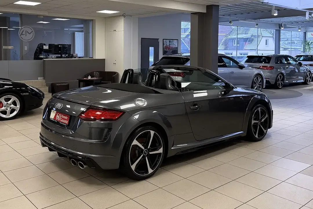 Audi TTS quattro Roadster - foto 2