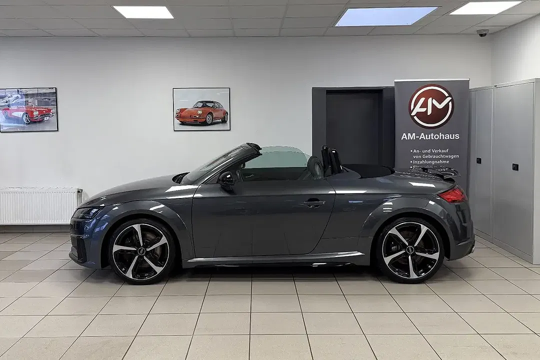 Audi TTS quattro Roadster - Thumbnail 4