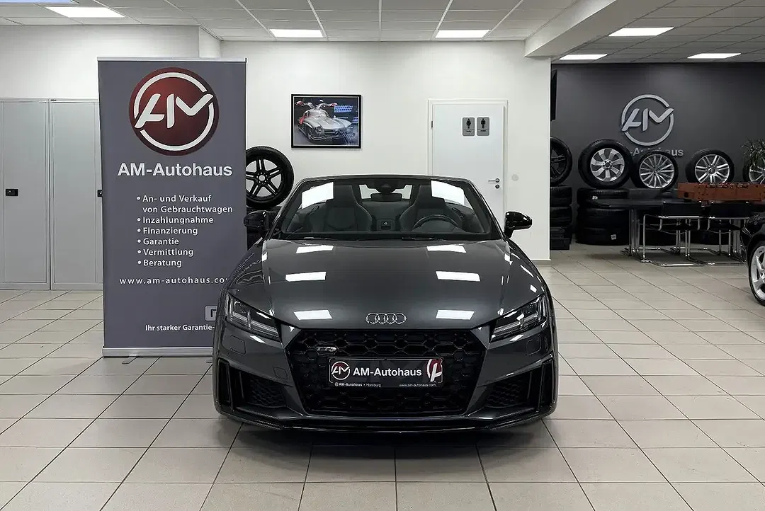 Audi TTS quattro Roadster - Thumbnail 8