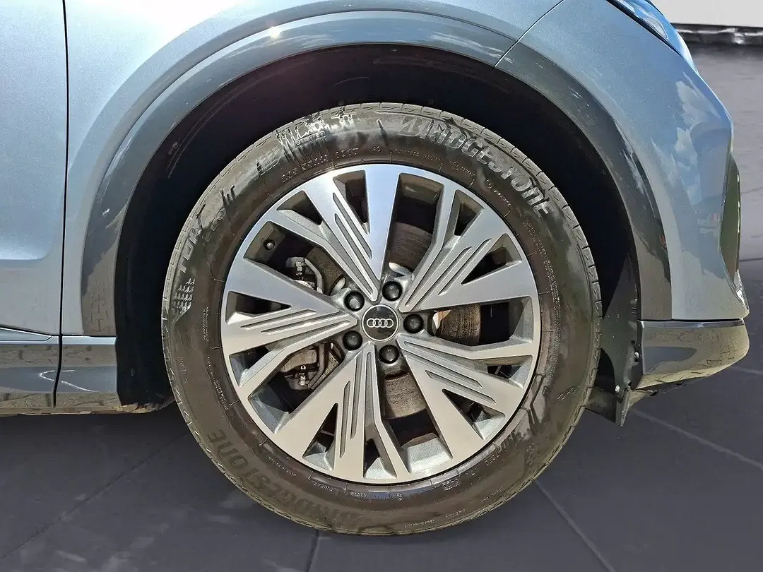 Audi Q4 e-tron 50 quattro - Thumbnail 8