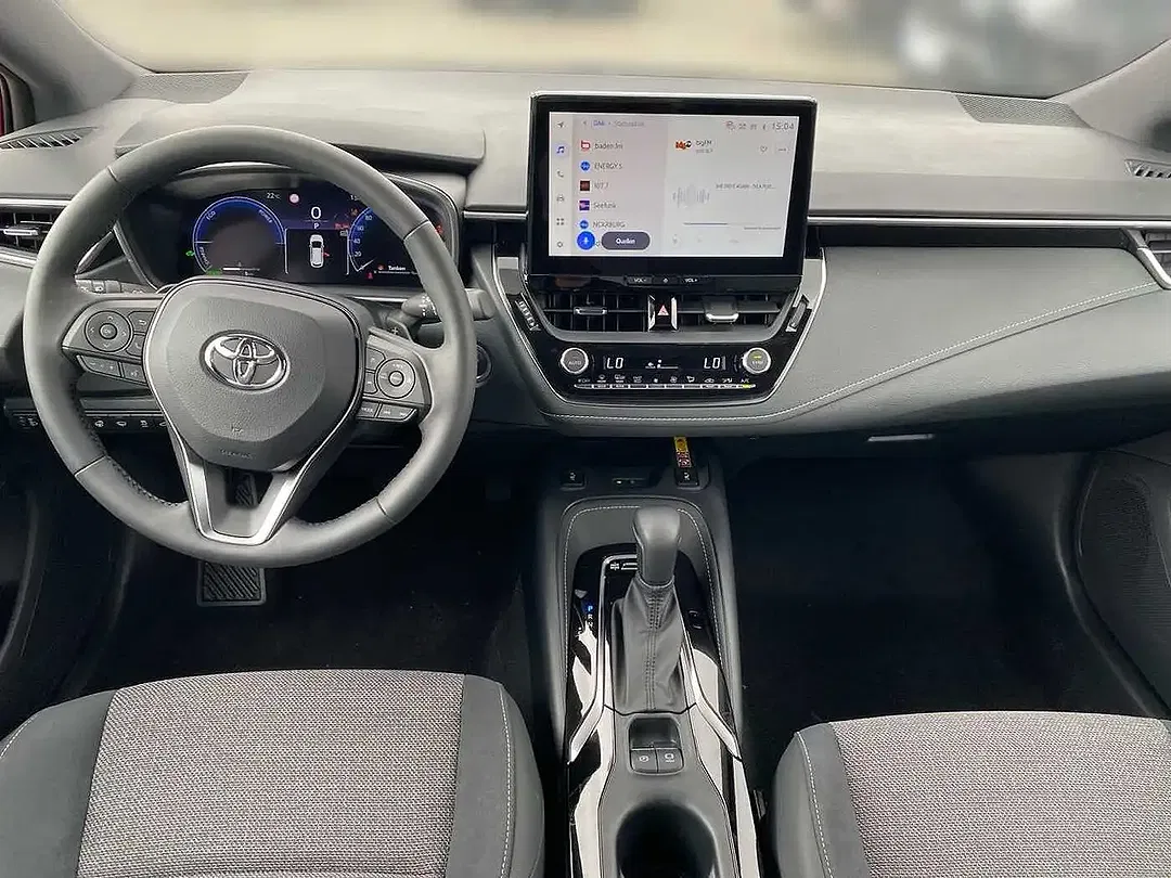 Toyota Corolla - Thumbnail 8