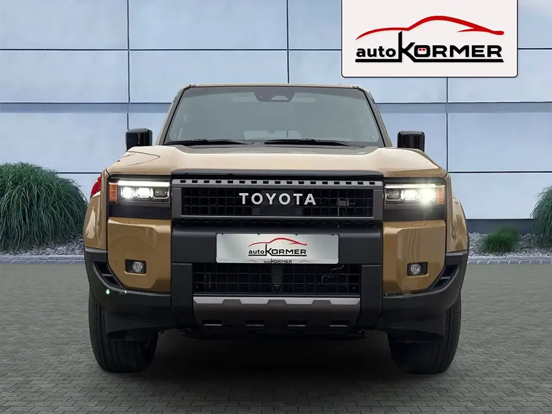 Toyota Land Cruiser - Thumbnail 6