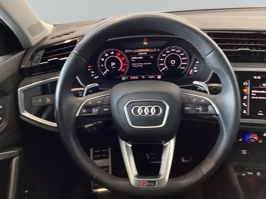 Audi RS Q3 2.5 TFSI quattro Matrix LED - Thumbnail 12