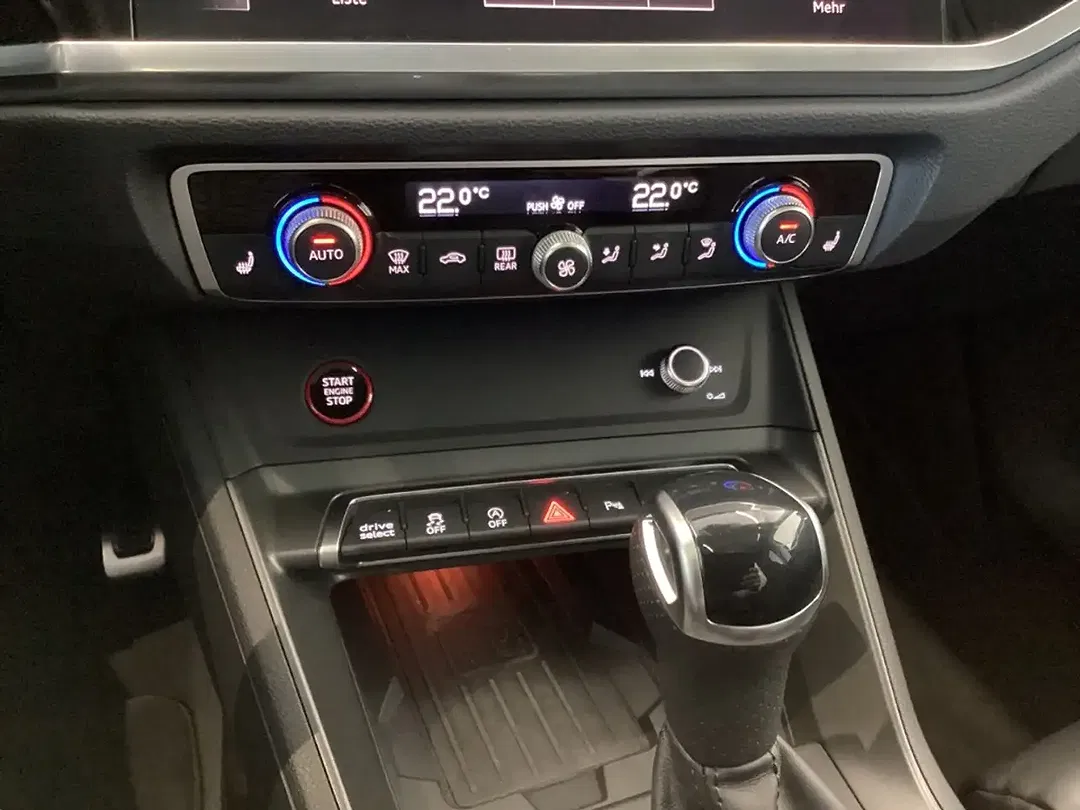 Audi RS Q3 2.5 TFSI quattro Matrix LED - Thumbnail 13