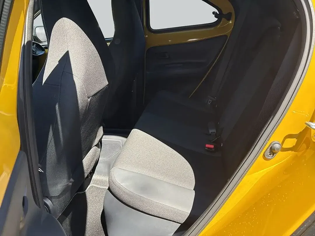 Toyota Aygo X 1.5 Hybrid GR Sport - Thumbnail 11