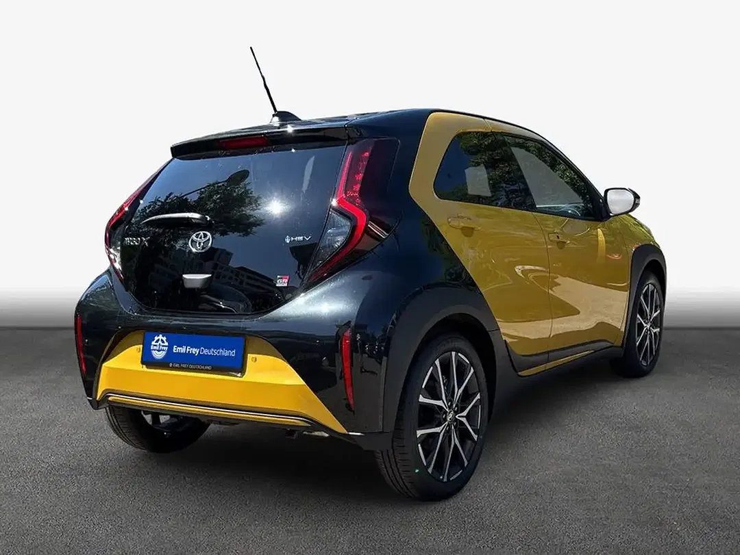 Toyota Aygo X 1.5 Hybrid GR Sport - foto 2