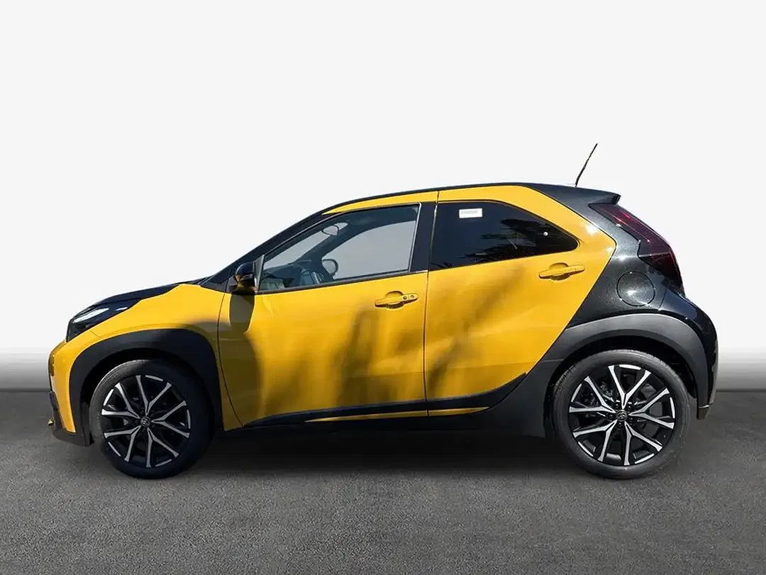 Toyota Aygo X 1.5 Hybrid GR Sport - Thumbnail 4