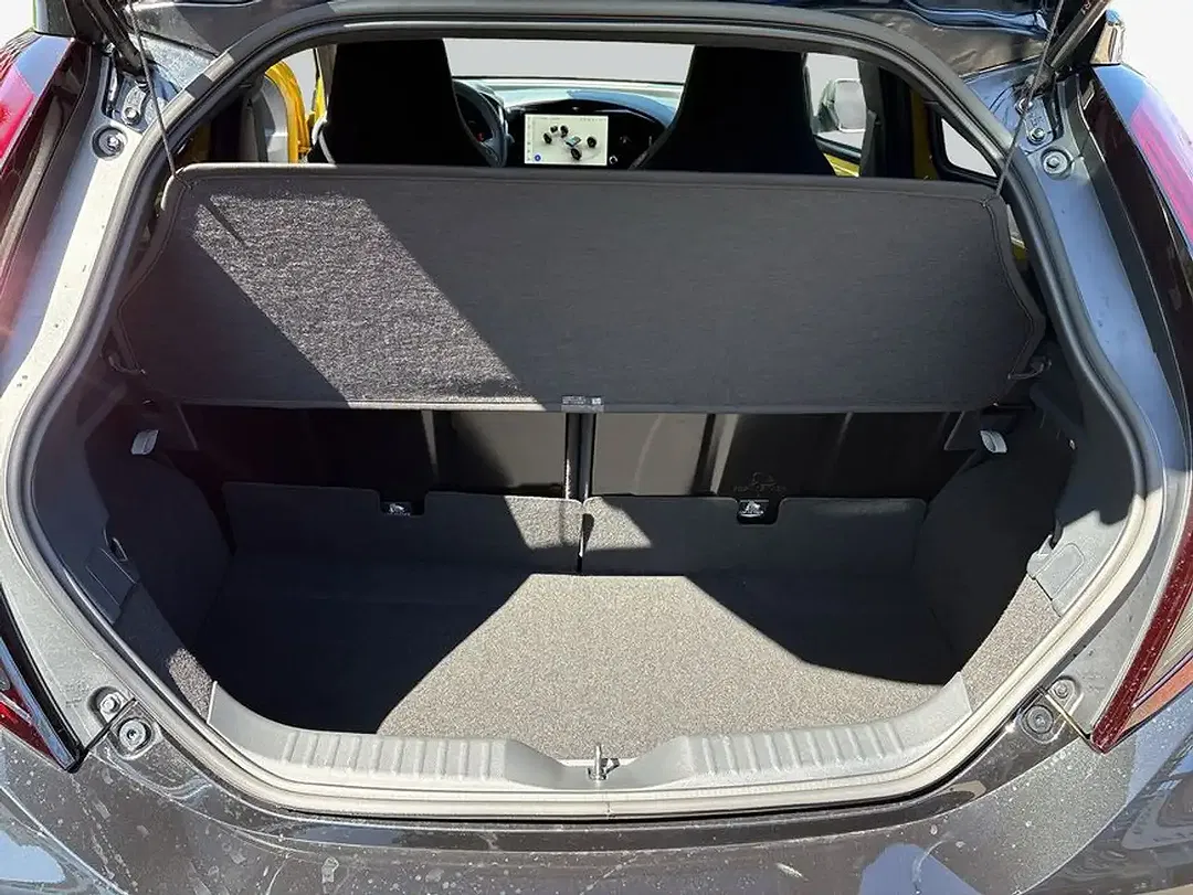 Toyota Aygo X 1.5 Hybrid GR Sport - Thumbnail 8