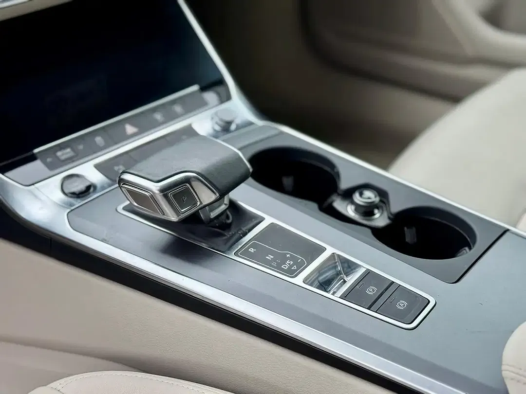 Audi A6 35 TDI Avant - Thumbnail 9