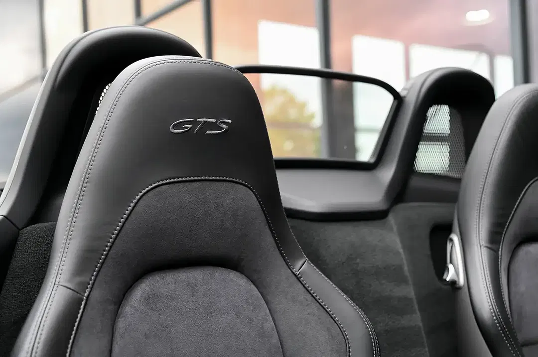 Porsche Boxster 4.0 GTS - Thumbnail 17