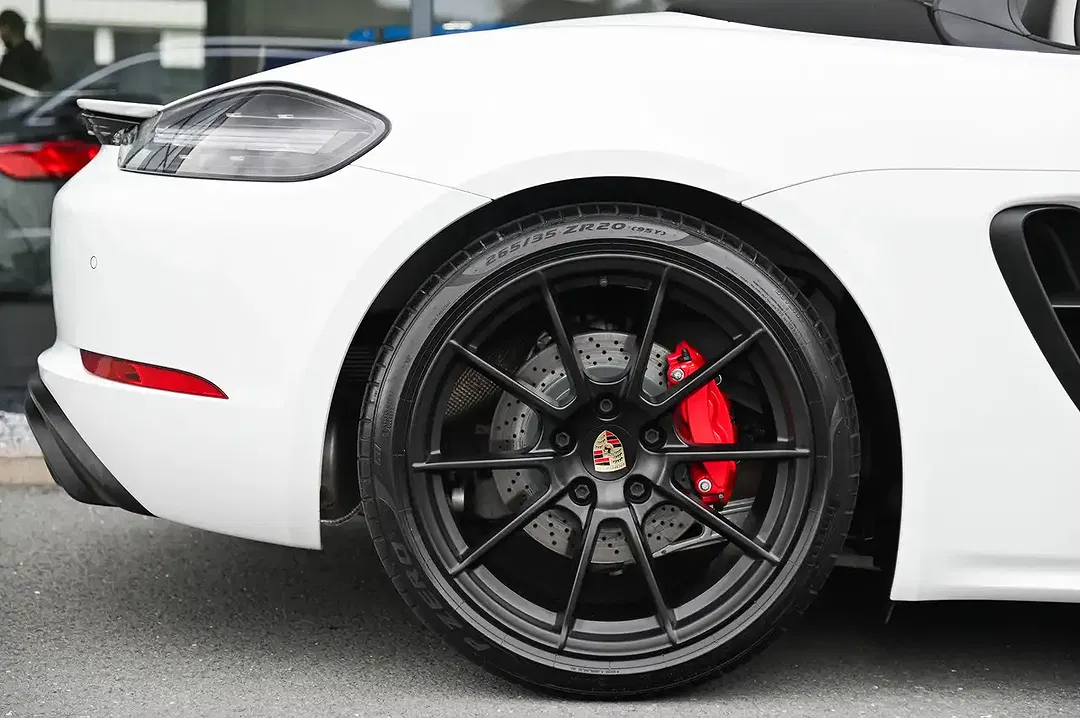 Porsche Boxster 4.0 GTS - Thumbnail 35