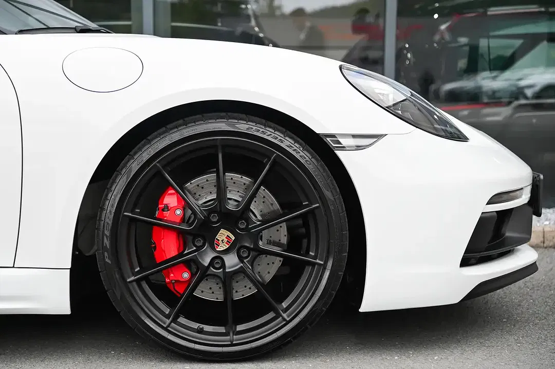 Porsche Boxster 4.0 GTS - Thumbnail 36