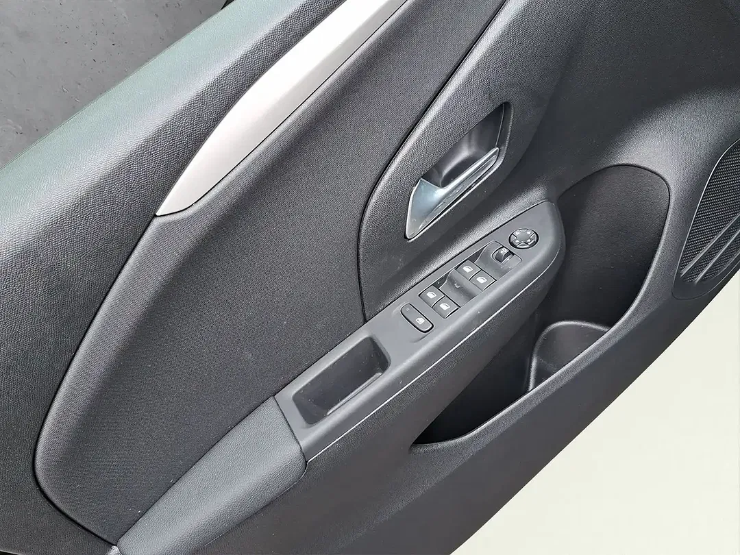 Opel Corsa Hybrid Edition - Thumbnail 12
