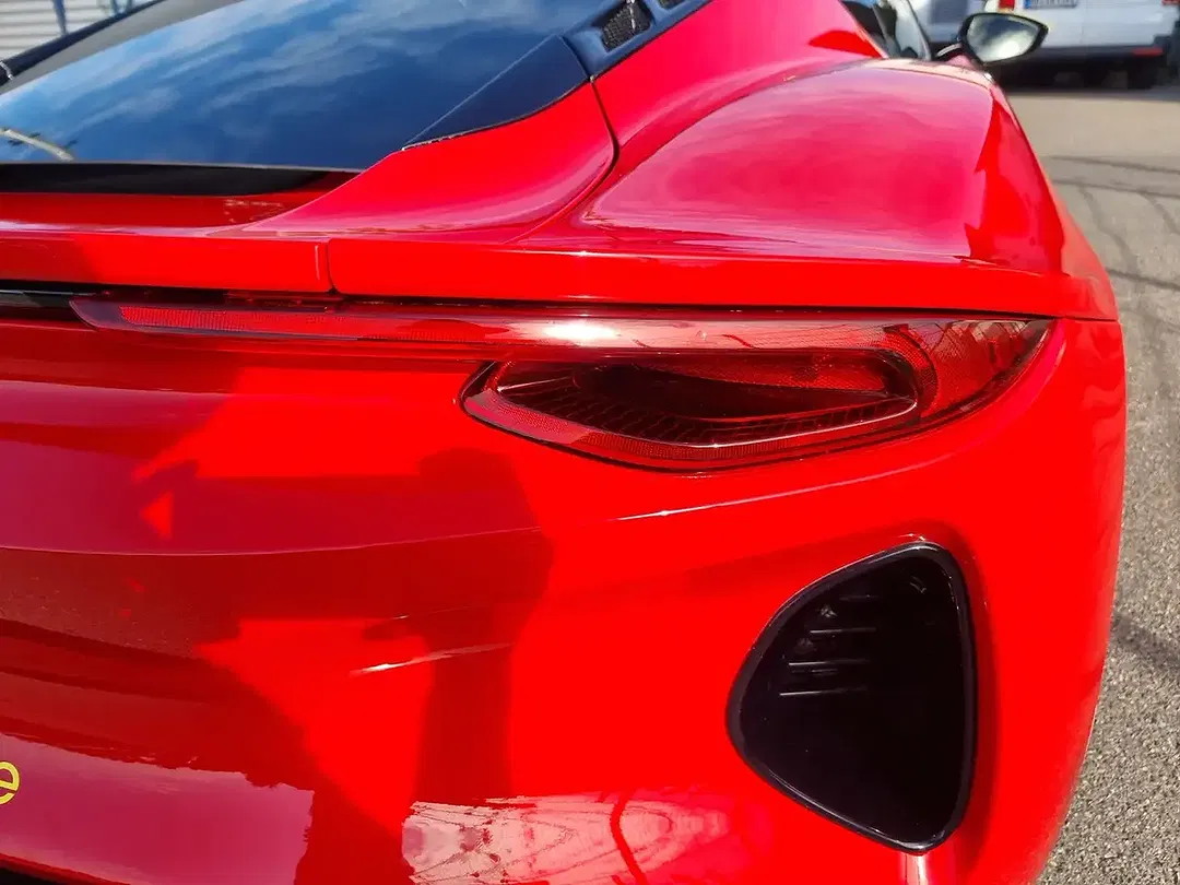 Lotus Emira V6 - foto 15