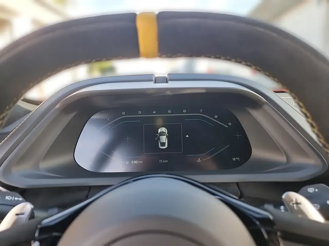 Lotus Emira V6 - Thumbnail 6