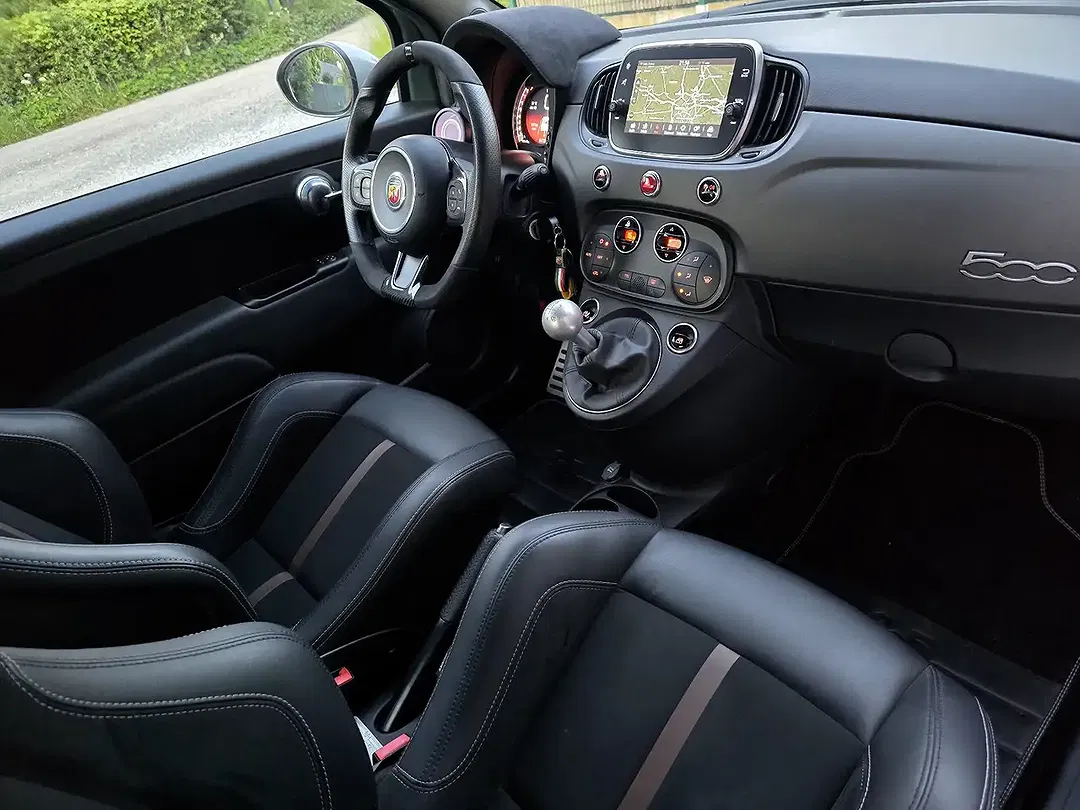 Abarth 695 1.4 T-Jet 70th Anniversario - Thumbnail 10