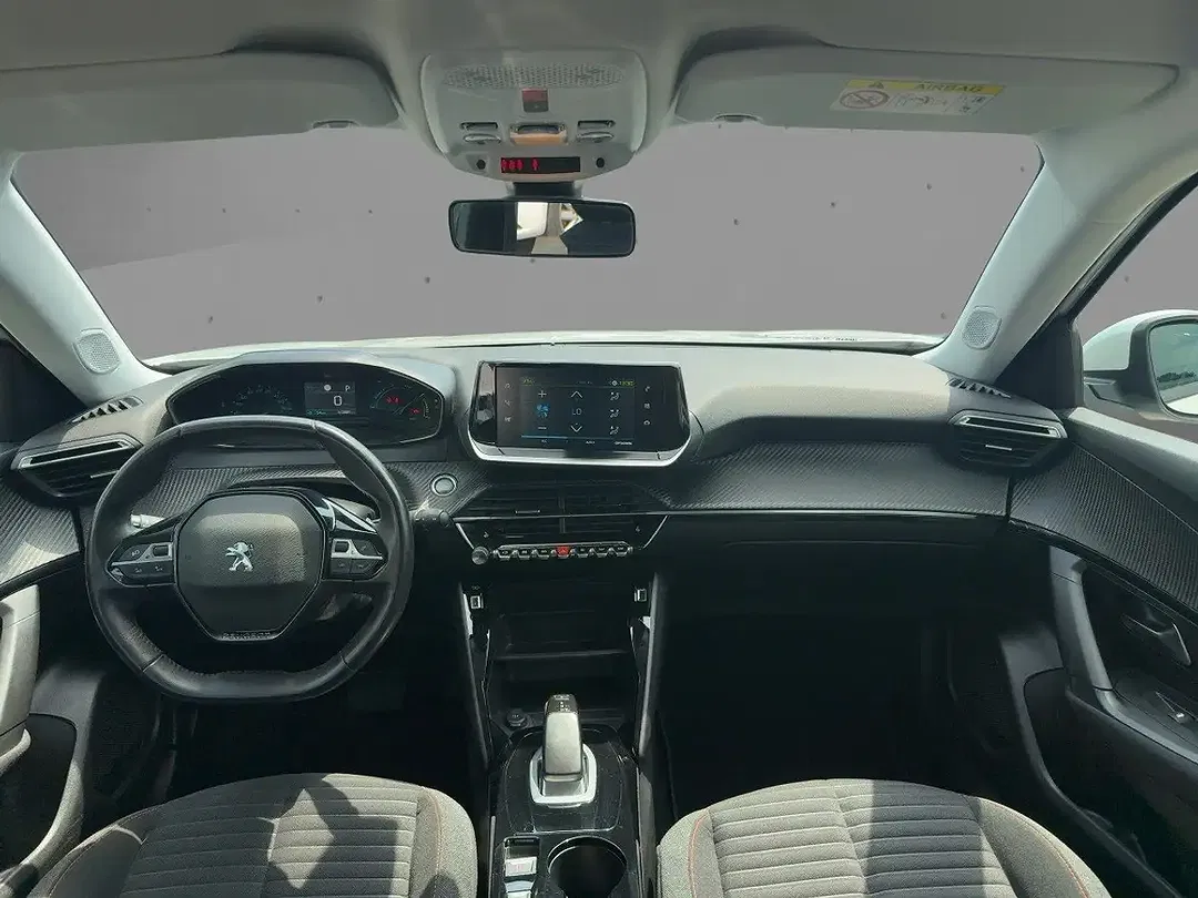 Peugeot 2008 136 EV Active - Thumbnail 8