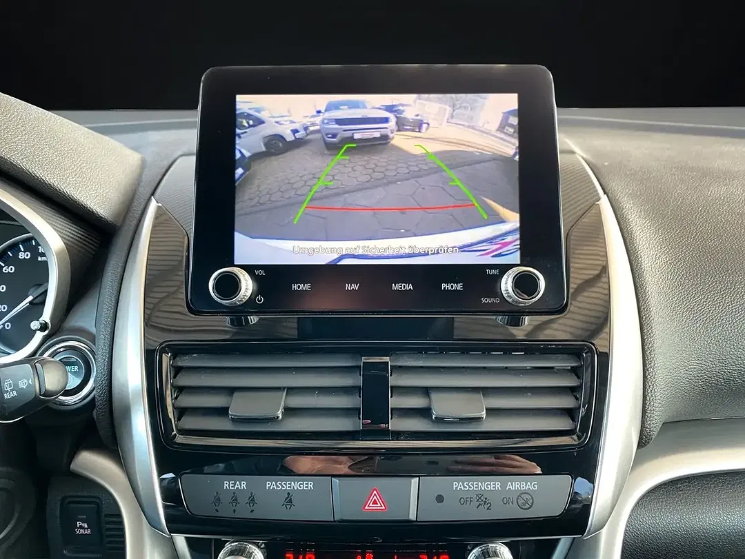 Mitsubishi Eclipse Cross PHEV 4WD Plus - Thumbnail 11