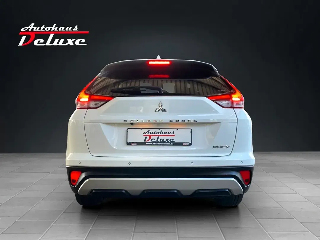 Mitsubishi Eclipse Cross PHEV 4WD Plus - Thumbnail 6