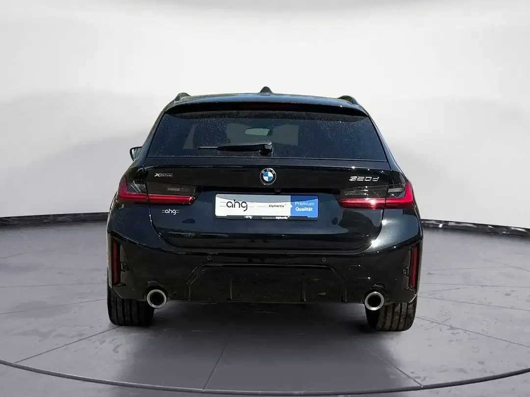 BMW 320 xDrive Touring M Sport - Thumbnail 3