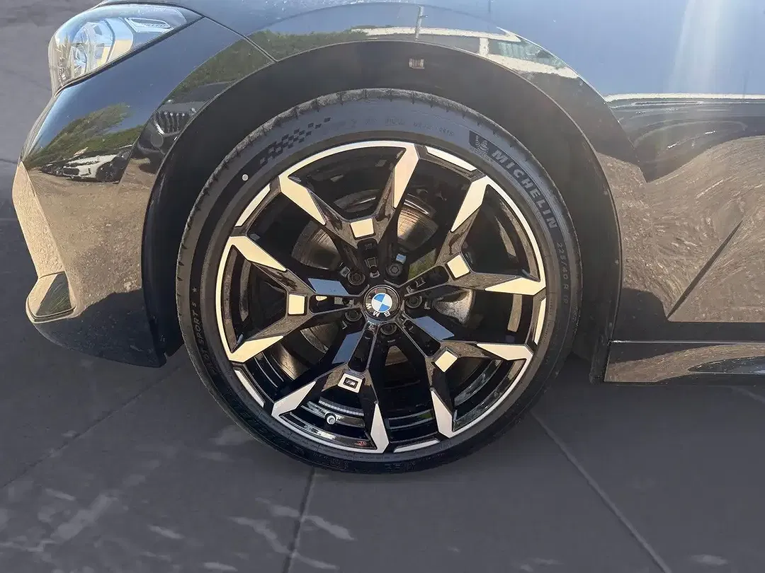BMW 320 xDrive Touring M Sport - Thumbnail 5