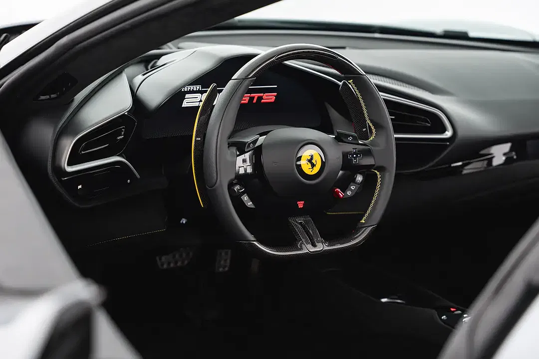 Ferrari 296 GTS - foto 15