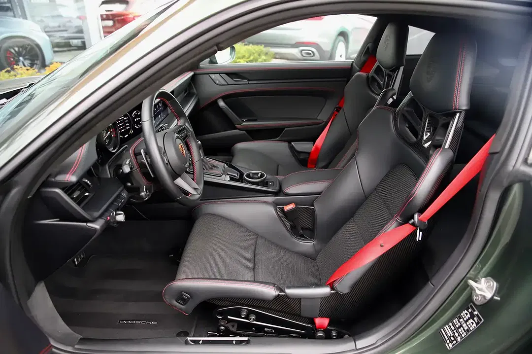 Porsche 992 GT3 Touring - Thumbnail 19