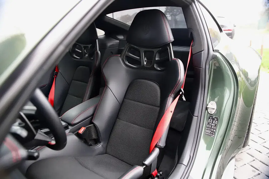 Porsche 992 GT3 Touring - Thumbnail 20