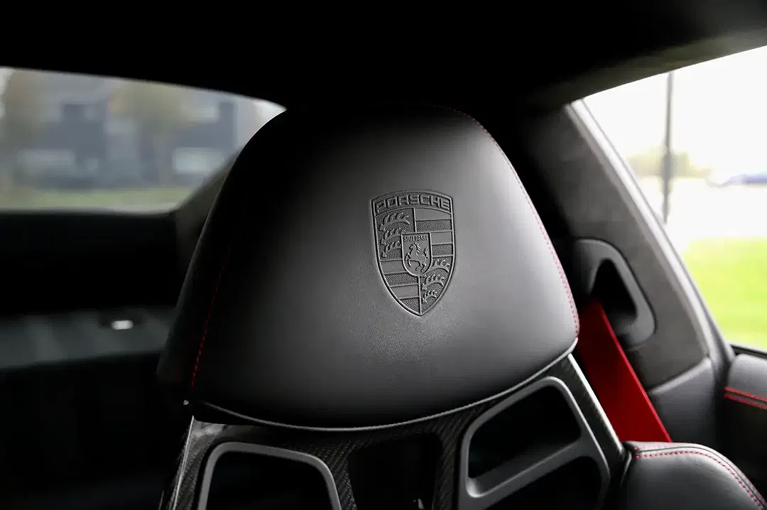 Porsche 992 GT3 Touring - Thumbnail 22