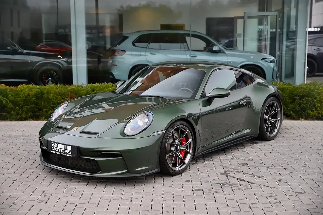 Porsche 992 GT3 Touring - Thumbnail 4