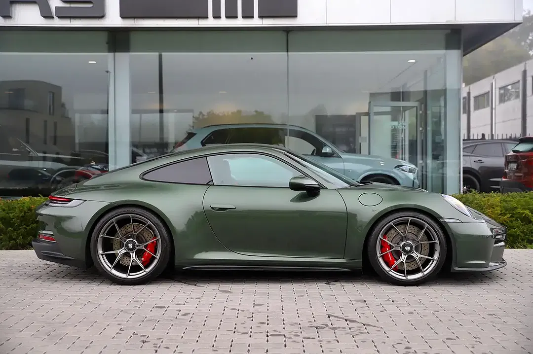 Porsche 992 GT3 Touring - Thumbnail 6
