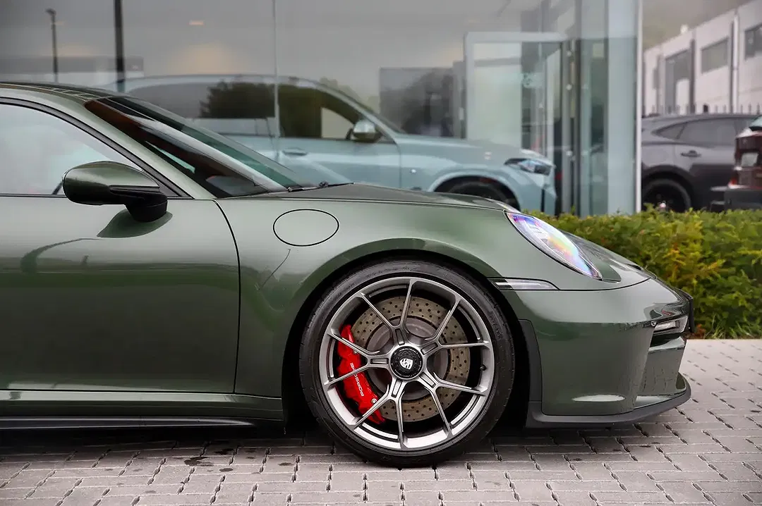 Porsche 992 GT3 Touring - Thumbnail 8
