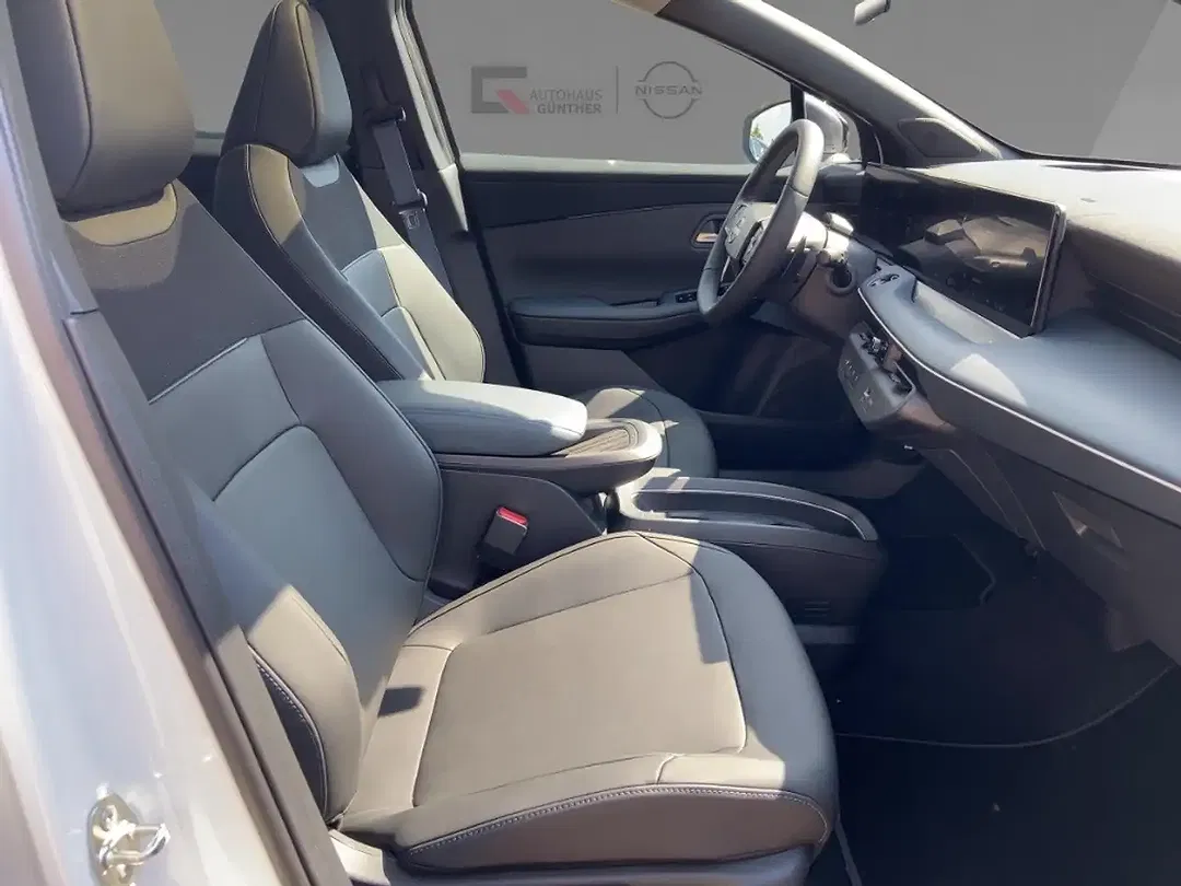 Nissan Leaf - Thumbnail 9