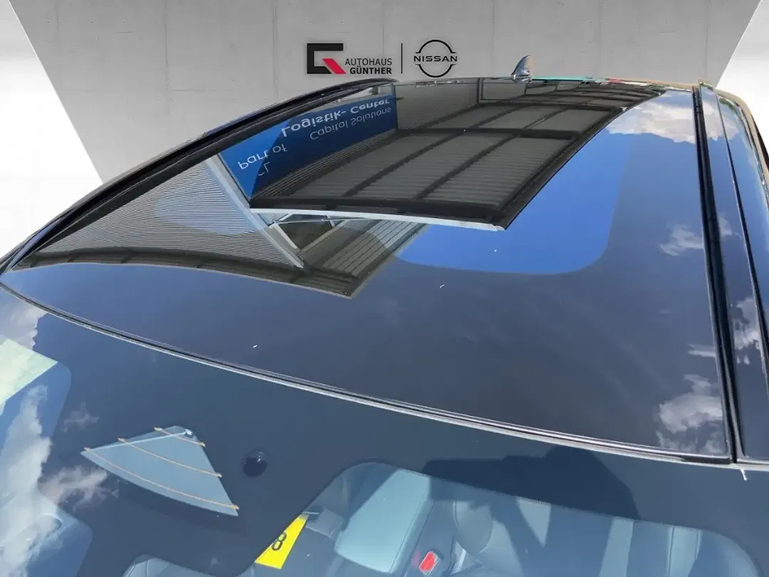 Nissan Leaf - Thumbnail 13