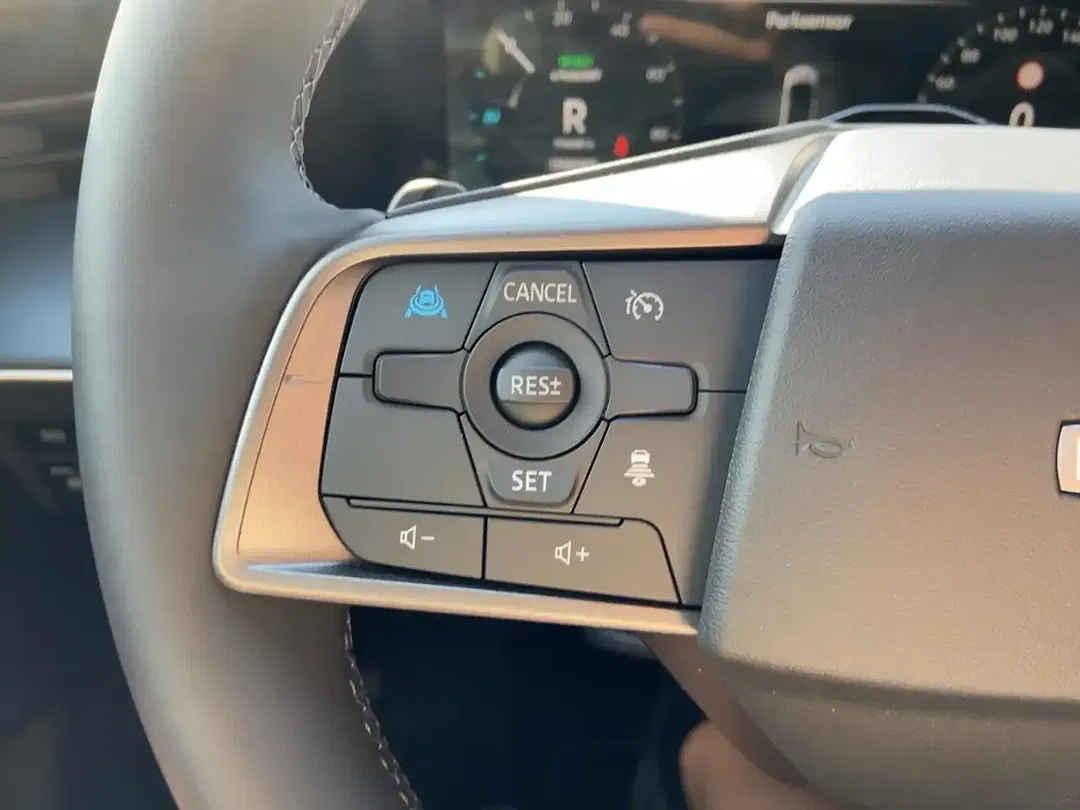 Nissan Leaf - Thumbnail 20