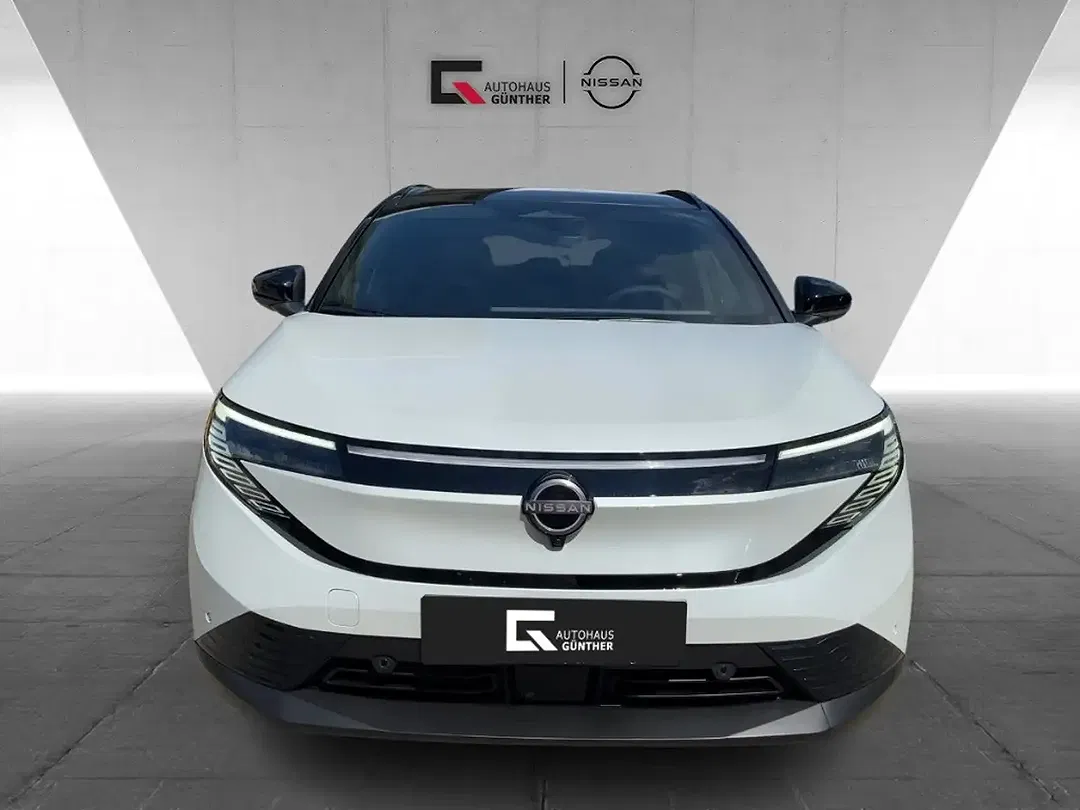 Nissan Leaf - Thumbnail 5