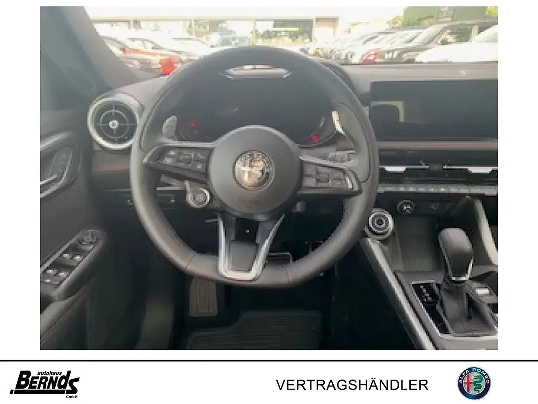 Alfa Romeo Tonale PHEV Q4 Veloce - Thumbnail 10