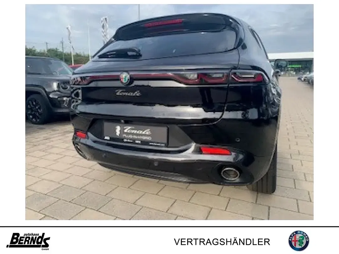 Alfa Romeo Tonale PHEV Q4 Veloce - Thumbnail 4